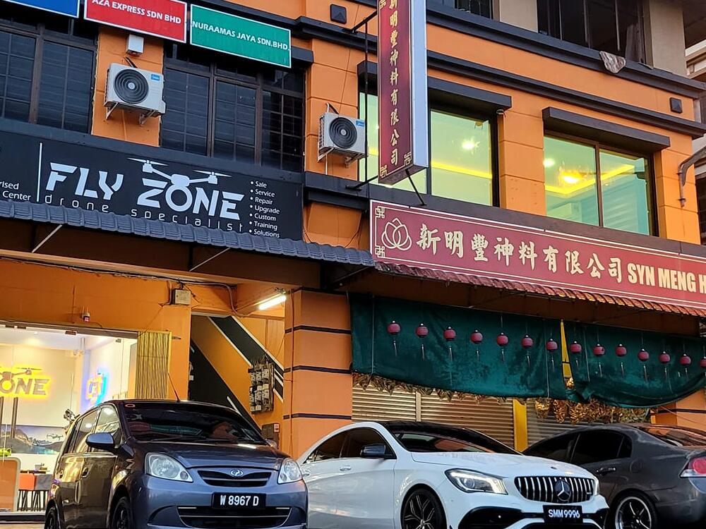 https://rcflyzone.com.my/
