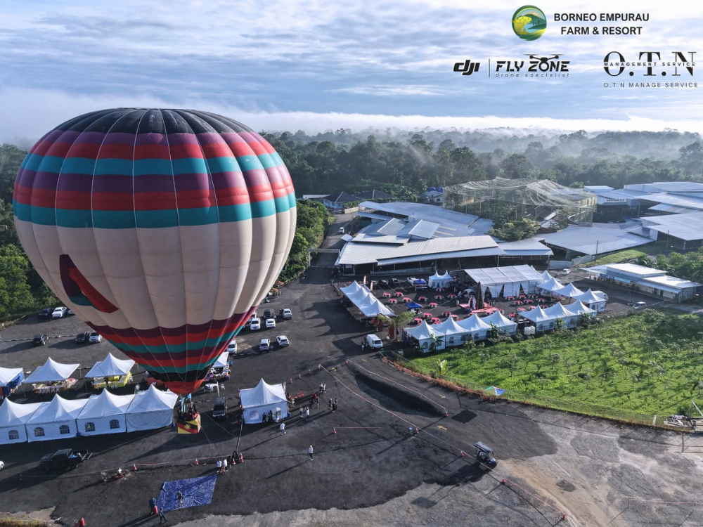 Fly Zone Drone Team Supports Hot Air Balloon at Borneo Empurau Farm & Resort